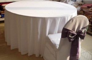 tessuto copertura tavolo bianco della neve