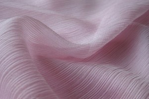 Polyester en mousseline de soie froissée
